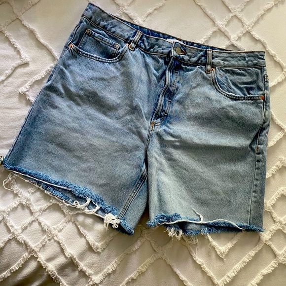 Denim shorts - Picture 1 of 2